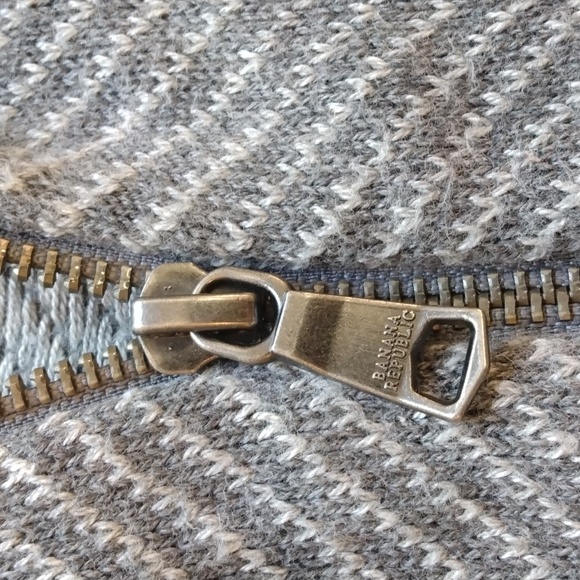 Like New Banana Republic Gray/White XL Cotton & Rayon Blend Full Zip Sweater - Picture 10 of 14